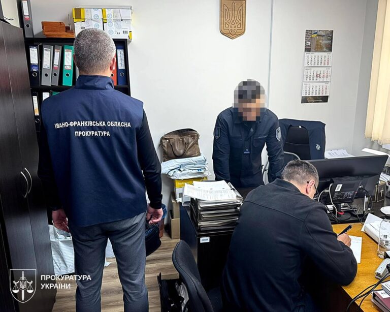 На Прикарпатті топ-правоохоронець “погорів” на хабарі