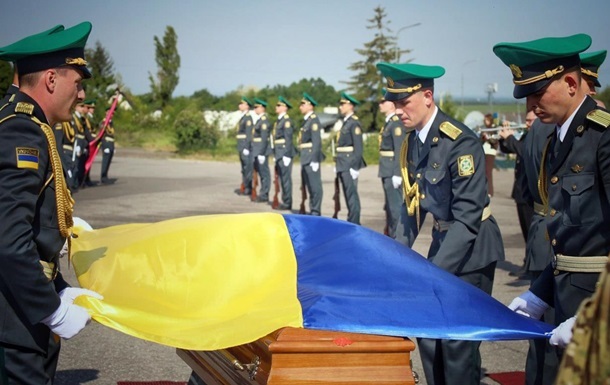Перепоховання: з-за кордону почали повертати прах видатних українців