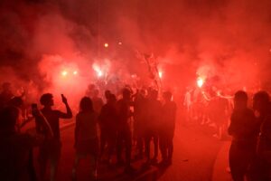 У Франції масові заворушення і арешти під час святкування перемоги ПСЖ