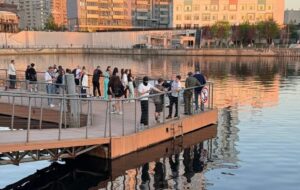 У Києві біля River Mall виявили потопельника