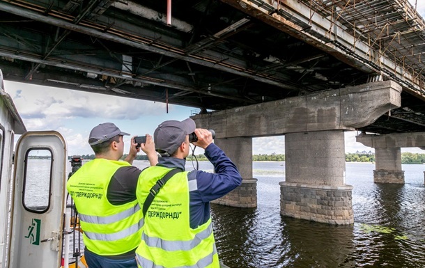 У Києві на мосту Патона обмежать рух через ремонт