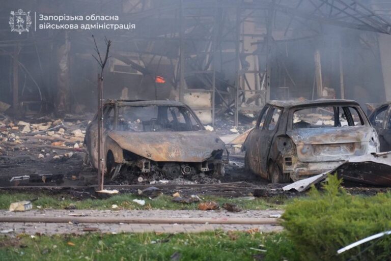 Удар по Запоріжжю: 12 загиблих, 16 поранених