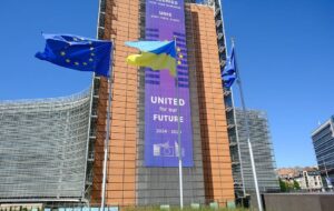 Українці висловили своє бачення, яким буде майбутнє України в ЄС