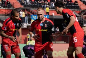 Верес і Епіцентр у боротьбі до останнього зіграли внічию 3:3