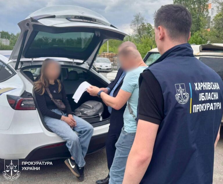 Відому харківську автоблогерку викрили на схемі перепродажу авто для ЗСУ