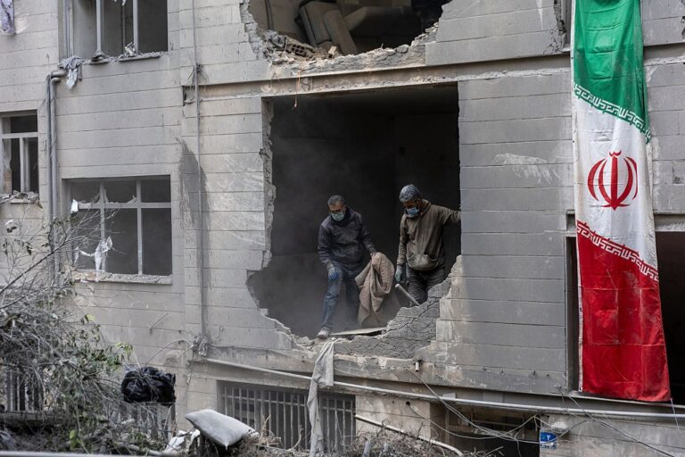 Війна на Близькому Сході. Онлайн