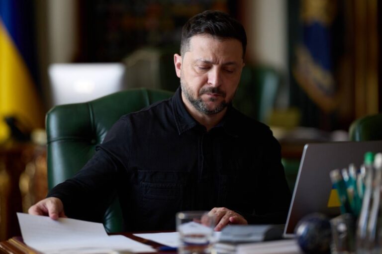 Зеленський обговорив із президентом ОАЕ роботу українських експертів