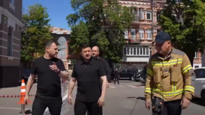 Зеленський відвідав місця влучань у Києві