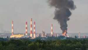 Атака БпЛА: у Самарі палає ключовий НПЗ Роснефти