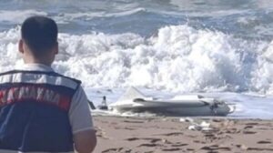 Безпілотник із боєприпасами винесло на пляж Туреччини