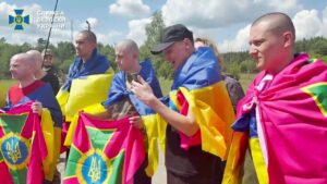 СБУ показала ексклюзивне відео з обміну полоненими 5 червня