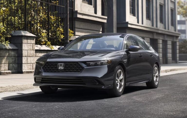 Honda відкликає майже 100 тисяч автомобілів