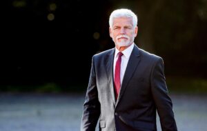 Конституційний суд Чехії зобов’язав уряд пустити президента на саміт НАТО