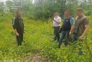 На Дніпропетровщині викрито дві групи “чорних лісорубів”