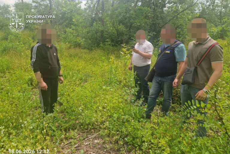 На Дніпропетровщині викрито дві групи “чорних лісорубів”