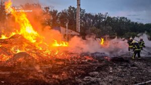 На Харківщині РФ атакувала підприємство повторно