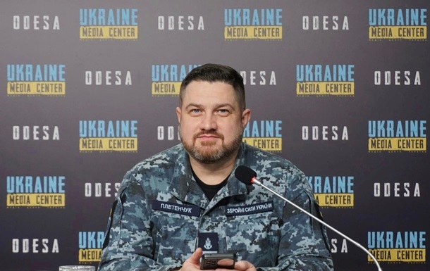 Росіяни почали маскувати цистерни під молоковози – ВМС