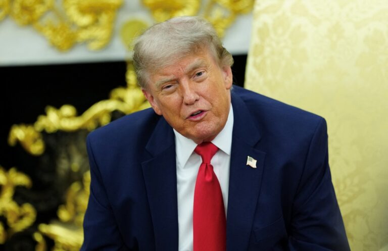 Трамп: Зеленський добре справляється