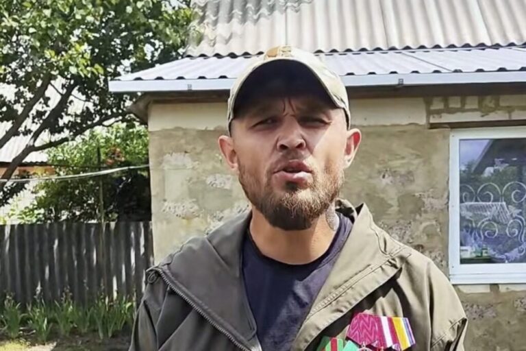 У Росії засудили “ветерана”, який пригрозив Путіну заколотом