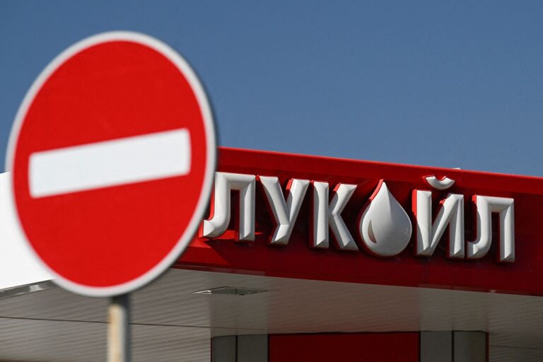 У Санкт-Петербурзі запровадили ліміт на продаж бензину