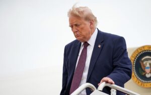 У США заборонили практику уряду Трампа щодо арештів у міграційних судах
