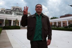 Усик провів зустріч з представниками Zuffa Boxing у США
