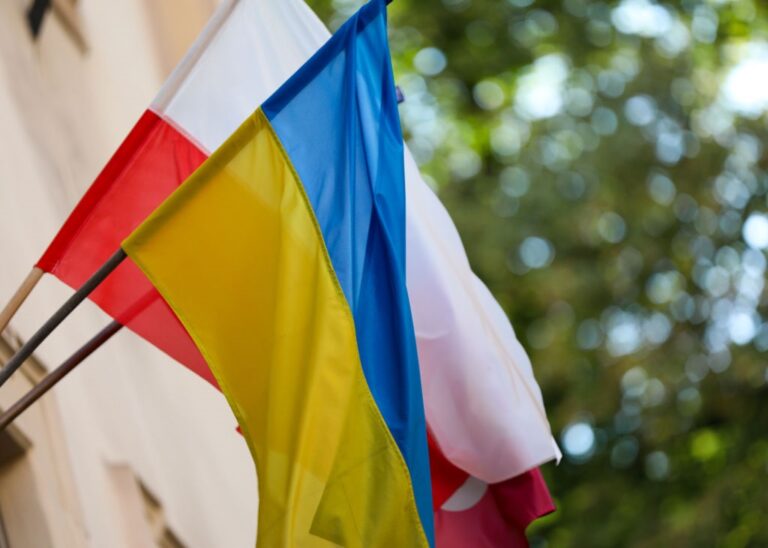 Відносини з Польщею. Вихід з історичного скандалу
