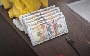 Вирішував питання за $80 тисяч: на Чернігівщині затримали адвоката