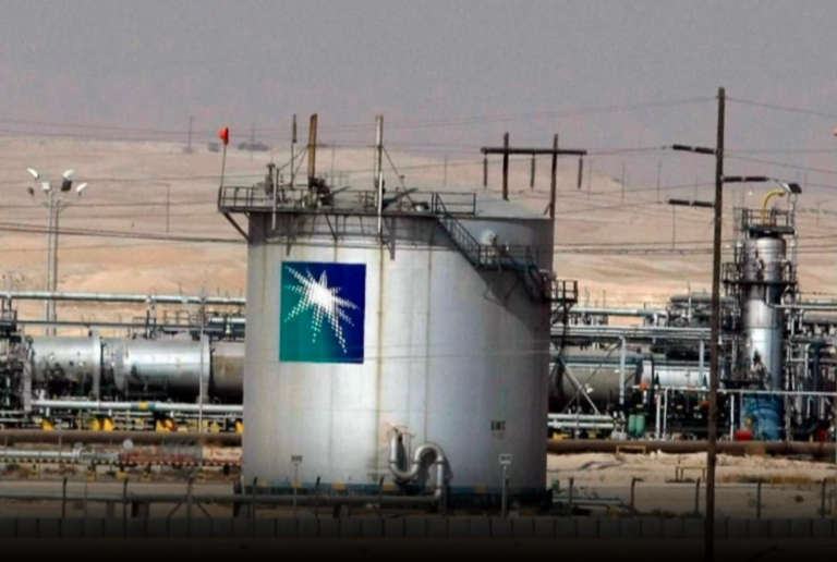 Нафтовий гігант Saudi Aramco зупинив НПЗ після атаки хуситів