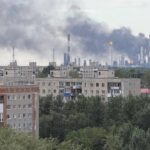 Найбільший НПЗ Росії призупинив роботу після ураження дронами – ЗМІ