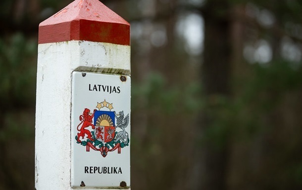 РФ і Білорусь стоять за напливом мігрантів перед виборами – прем’єр Латвії