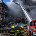 У Чехії 11 днів горить фабрика: мешканців міста евакуюють