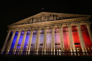 У Франції звільнили чиновників після тестів на наркотики
