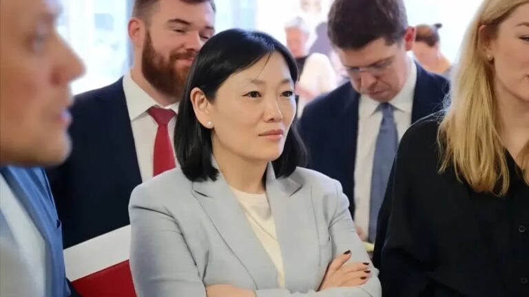 Атаки на склади Wildberries обвалили статки засновниці на $3,1 млрд – ЗМІ