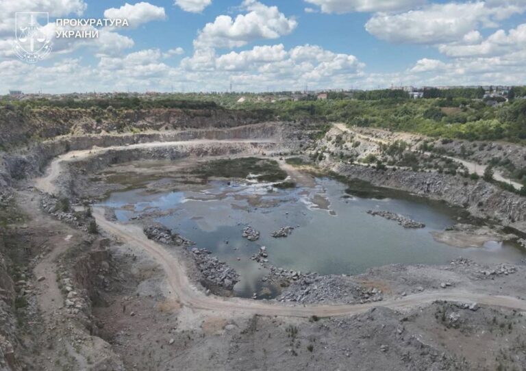 На Кіровоградщині викрили видобуток граніту на 1,5 млрд