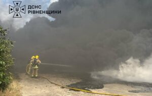 На Рівненщині сталася пожежа на заводі